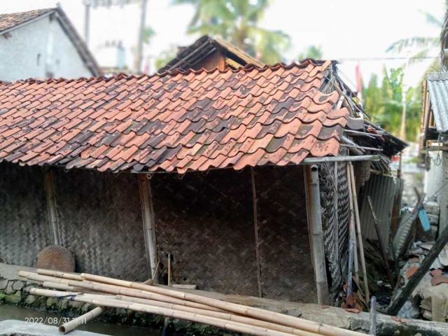 Rumah reyot