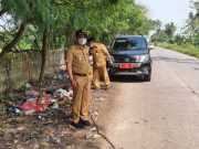 Camat Sidak Sampah di Jalan Raya