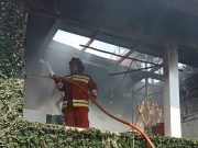 Korsleting Listrik Satu Rumah di Rempoa Terbakar