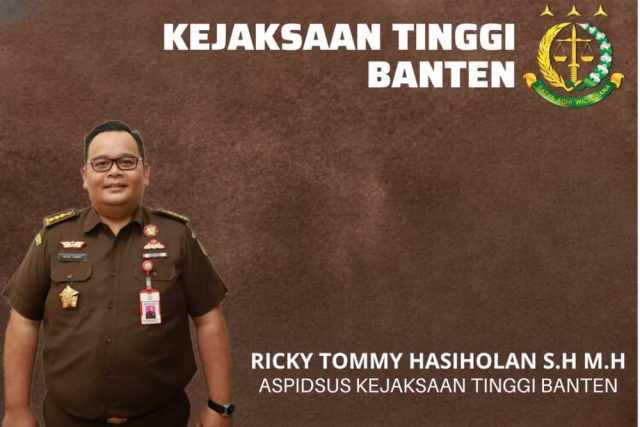 Ricky Tomy Hasiholan